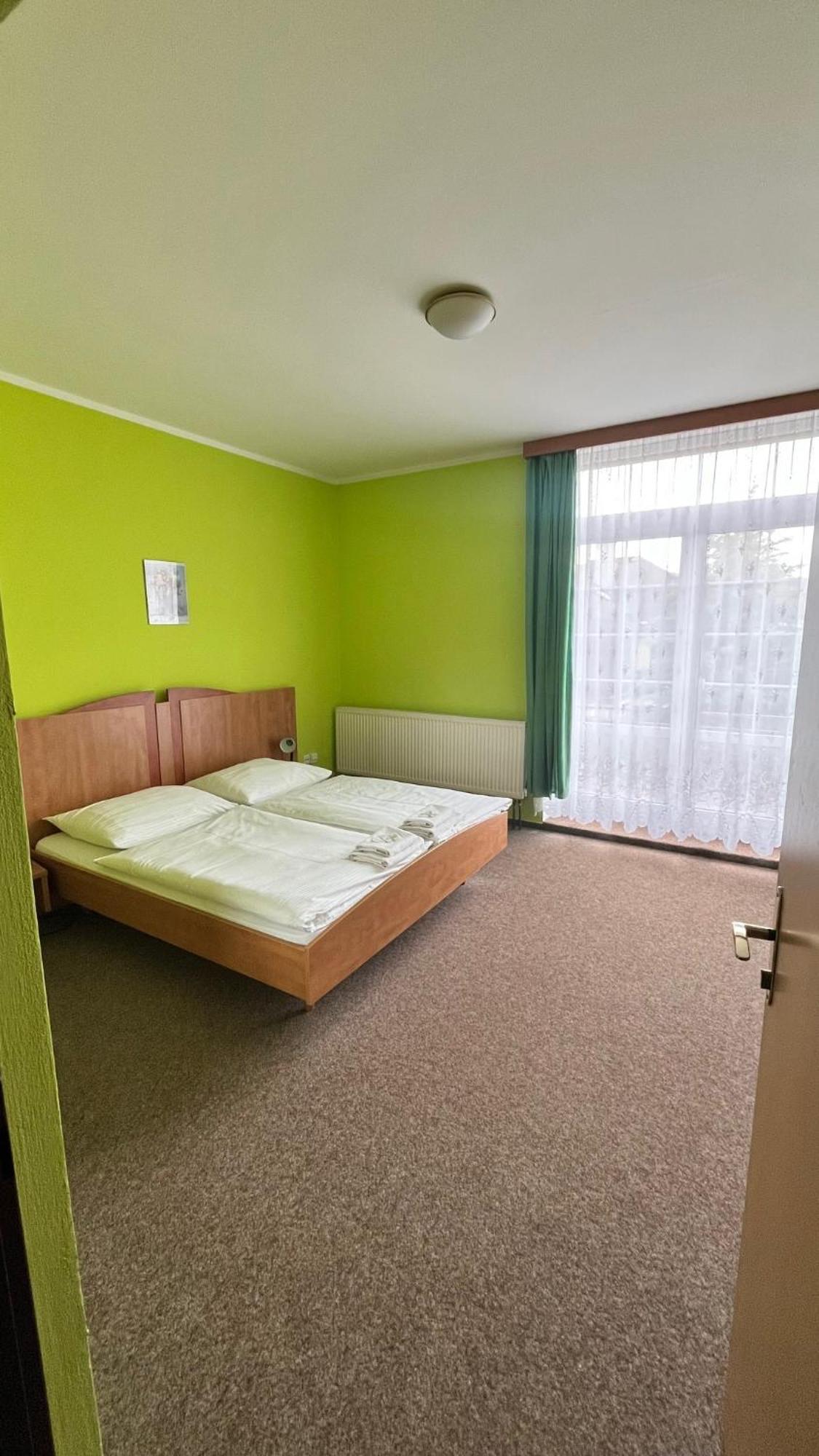 Grandhotel Novy Bor Luaran gambar