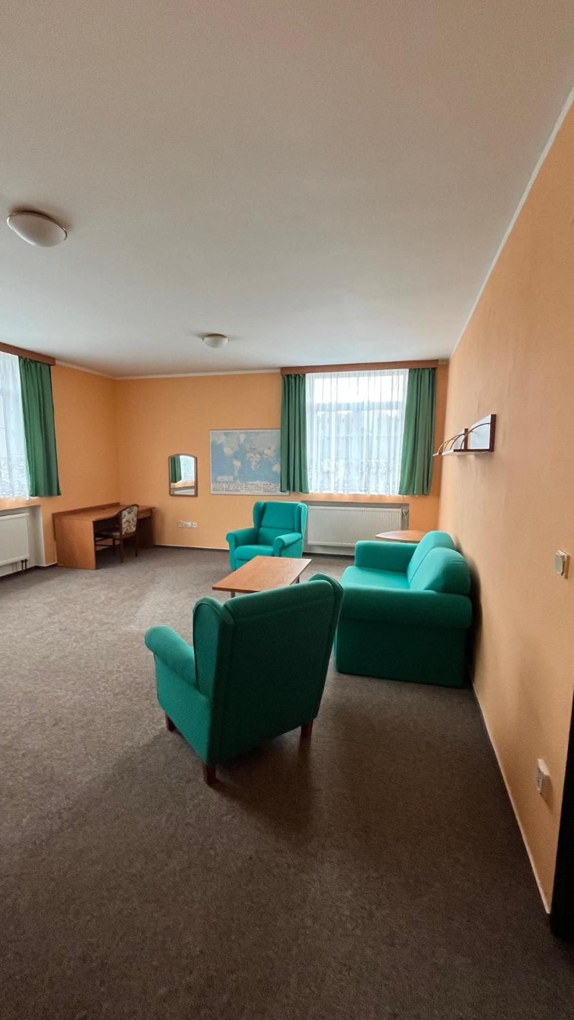 Grandhotel Novy Bor Luaran gambar