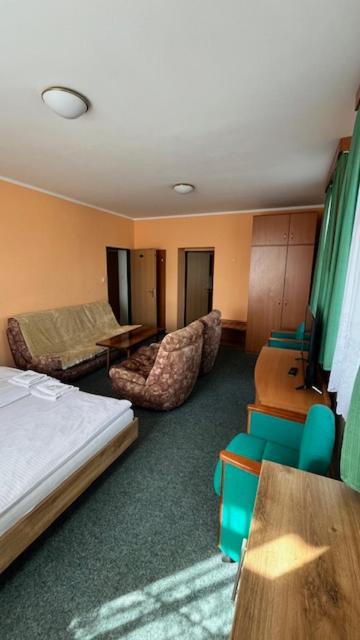 Grandhotel Novy Bor Luaran gambar