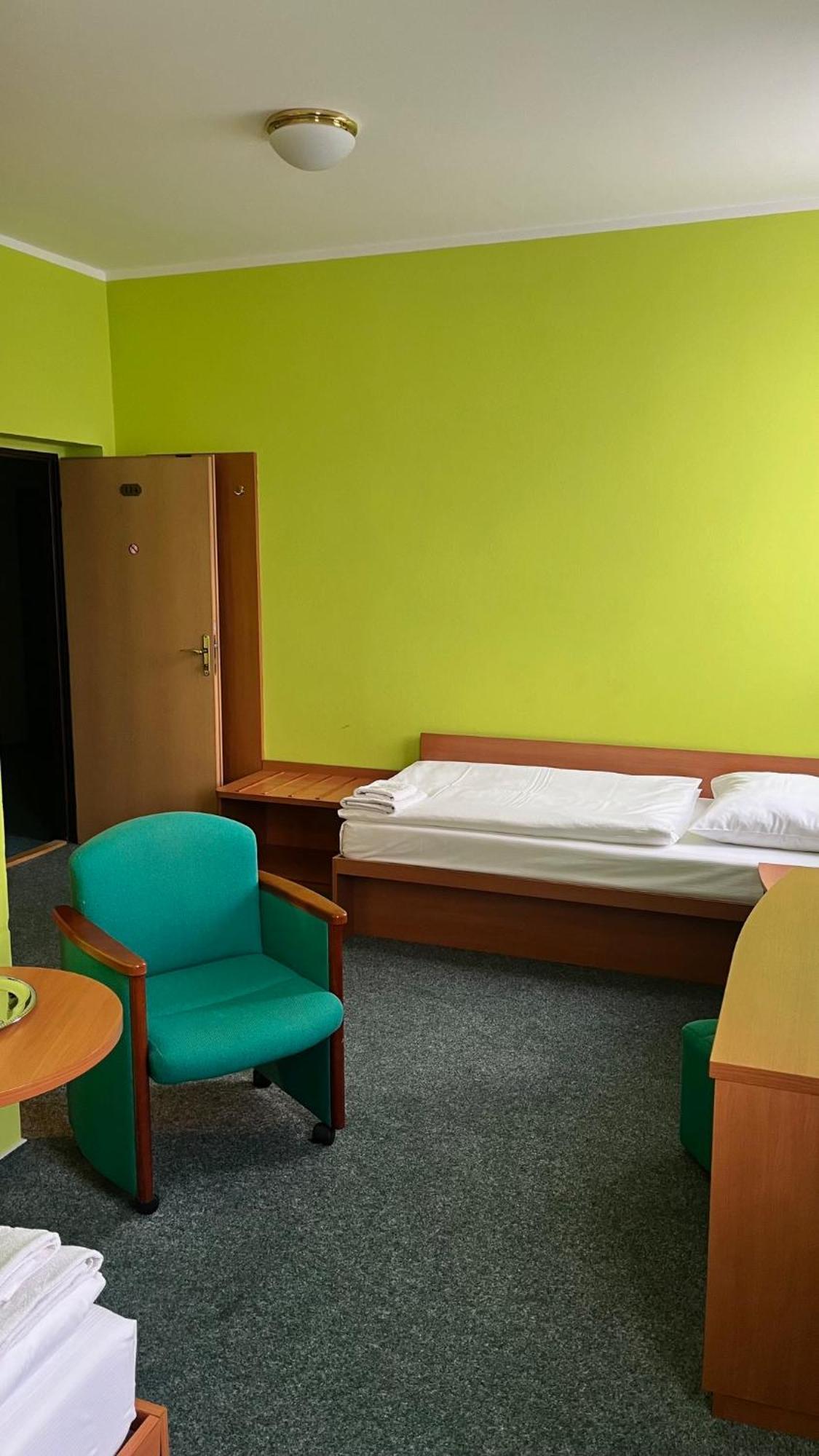 Grandhotel Novy Bor Luaran gambar