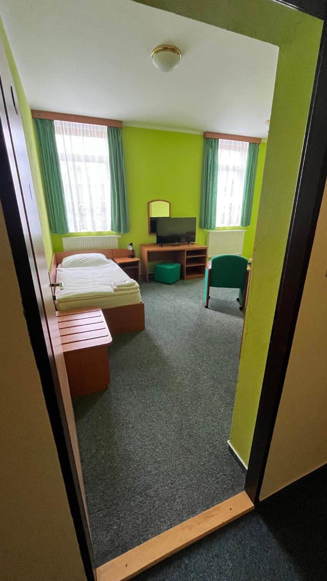 Grandhotel Novy Bor Luaran gambar