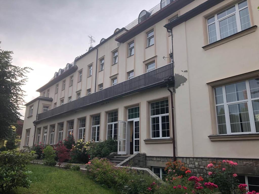 Grandhotel Novy Bor Luaran gambar