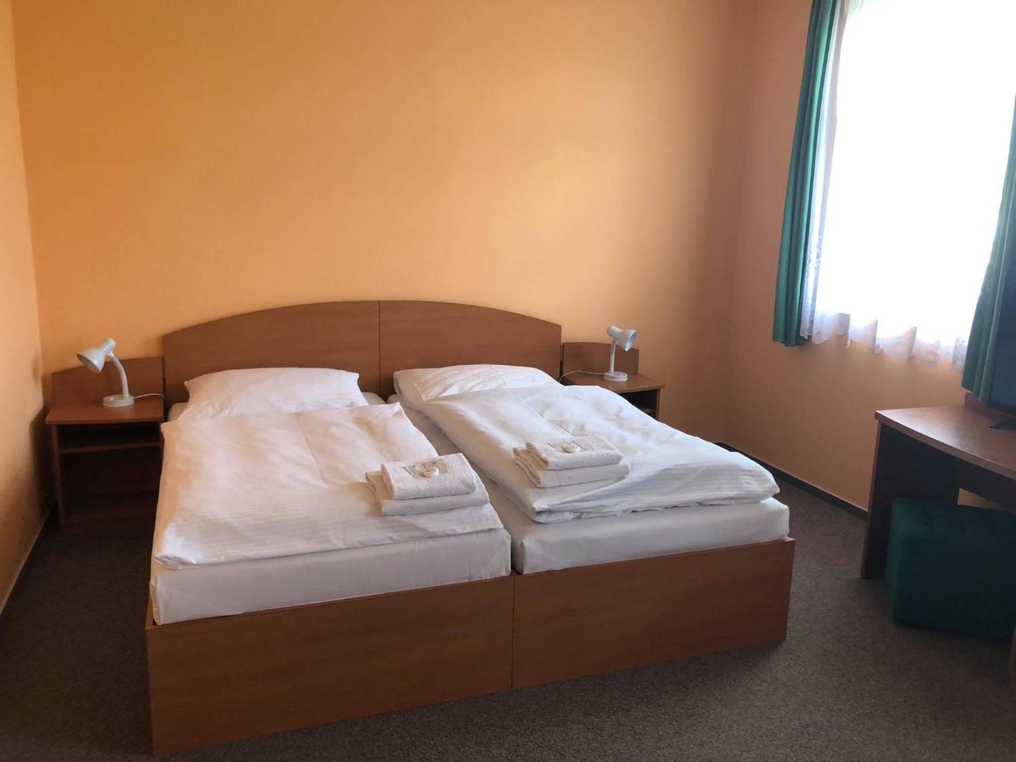 Grandhotel Novy Bor Luaran gambar